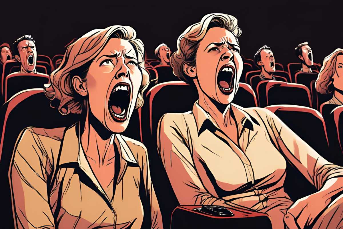 Zwei Frauen schreien: Sie ärgern sich über den Namen des Films