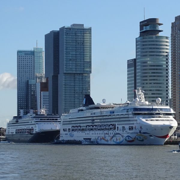 Reisebericht Rotterdam 2015: eine ausradierte Stadt neu wieder aufgebaut